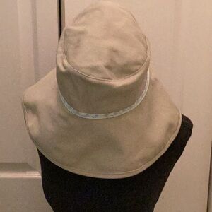 😎🌴NWT Fun Floppy Unisex Cap Closet Must Have Makes Perfect Gift 🌴😎